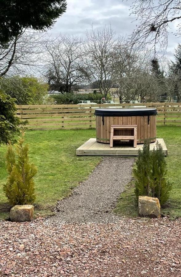 The Farmhouse, 6 Bed Property, Forres Bagian luar foto